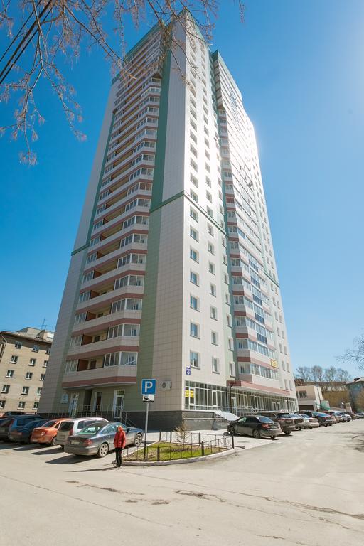 نوفوسيبيرسك Narayana Apartments On Sibirskaya 42 المظهر الخارجي الصورة